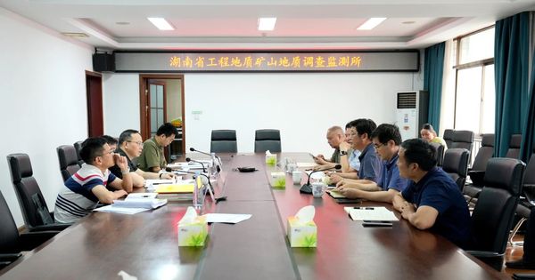 談文勝到省工礦所調(diào)研督導(dǎo)深入貫徹中央八項規(guī)定精神學(xué)習(xí)教育情況